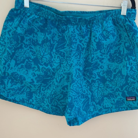 Women’s Patagonia Baggies  1 XL Left! - Picture 2 of 3